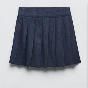 Zara Jean Skirt Size Small Pleated NWT